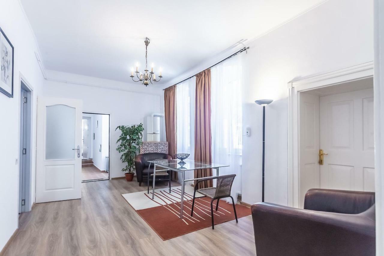 Kostas Apartments Braşov Eksteriør billede