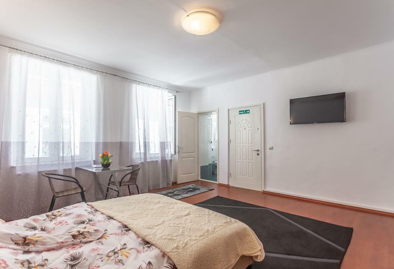 Kostas Apartments Braşov Eksteriør billede